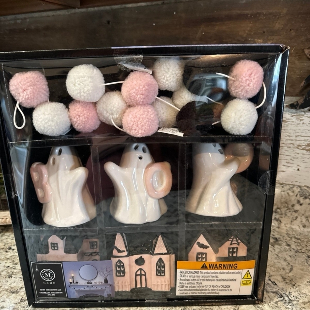 Martha Stewart Led pink 7 piece Halloween  set